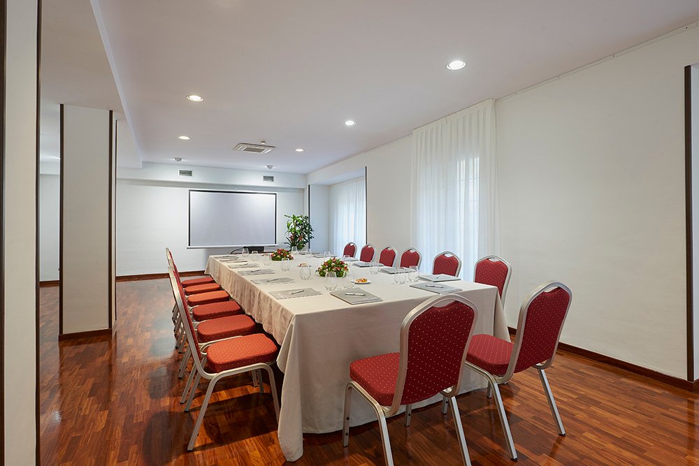 salas hotel 40 nudos aviles asturias 2